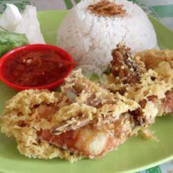 Ayam Kremes(kriuk) Nasi Tempetahu Lalap