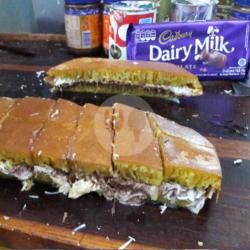 Martabak Cadburry Keju Spesial Medium