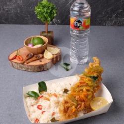 Ngiwak Acar Kuning