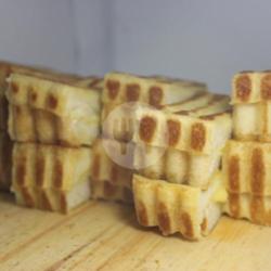 Roti Bakar Topping Dua Rasa (tiramisu - Blueberry)