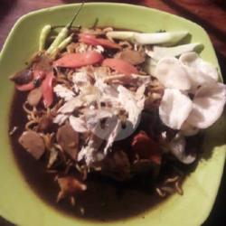 Mie Kuah Campur