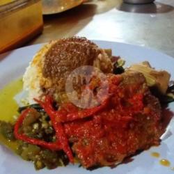 Nasi Dendeng Lambok Plus Sayur Sambel Komplit