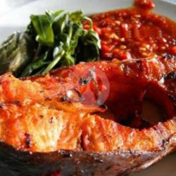 Lalapan Ikan Patin Bakar   Nasi