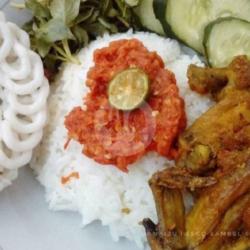 Sego Sambelan Ayam Goreng