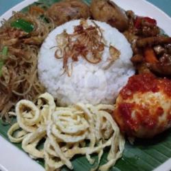 Nasi Uduk Mantap Jiwa   Ekstra Telor Bulat