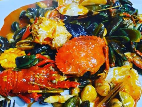 Seafood Kerang Tumpah Bang Djaloe, Metland Cileungsi