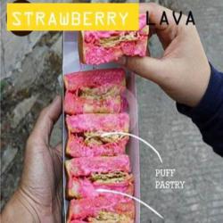 Roti Bakar Premium Strawberry Lava