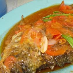 Nasi Ikan Nila Asam Manis