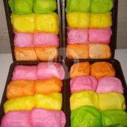 Pancake Rainbow Mini Isi 8