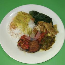 Nasi Ikan Tuna Goreng