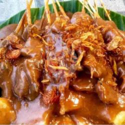 1 Porsi Sate Ayam Family Setia