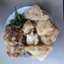 Gorengan (bakwan/tempe/tahu)