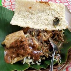 Lontong Pecel Madiun