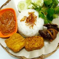 Nasi Penyet Rempelo Ati 3t