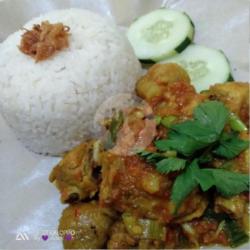 Nasi Rica-rica Ayam Kemangi