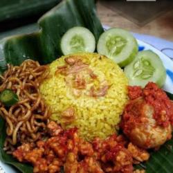 Nasi Kuning Telor Kentang Balado Oreg Tempe