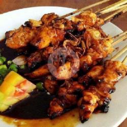 10  Sate Ayam Kulit Bumbu Kecap