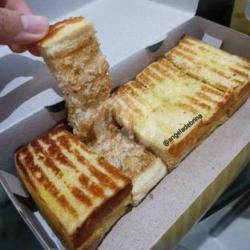 Roti Bakar Selay Selay Susu