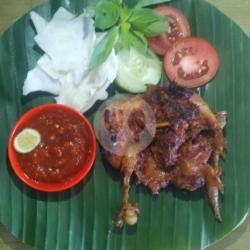 Nasi Lalapan Puyuh Bakar