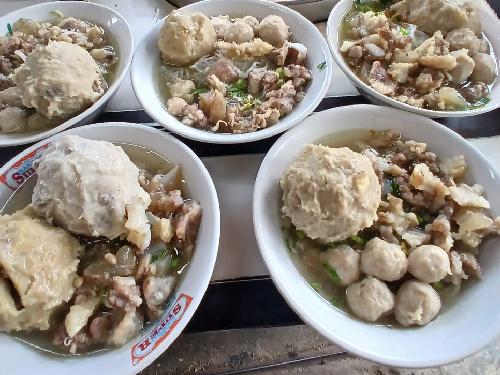 Bakso Tetelan Mang Hendri Servis, cibadak