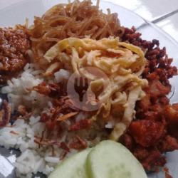 Nasi Uduk   Telur Balado