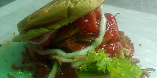 Hafira Burger, HM. Yamin