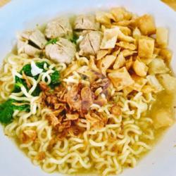 Indomie Kuah Soto Banjar Toping Baso Sapi