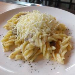 Fusilli Carbonara