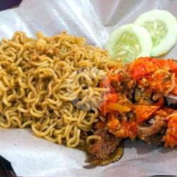 Mie Geprek   Ayam Bakar   Lalapan