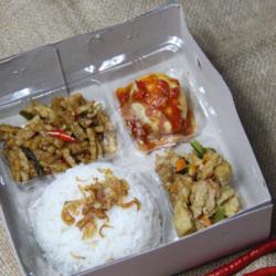 Paket Box : Nasi Rames Telur Balado