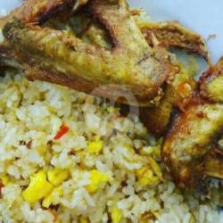 Nasi Goreng Sayap Ayam