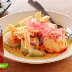 Lontong Telur Bulat