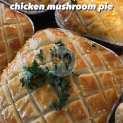 Chicken Mushroom Pie