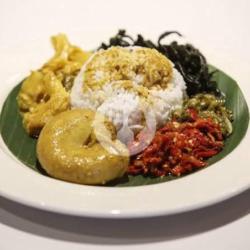 Nasi Gulai Usus Sapi