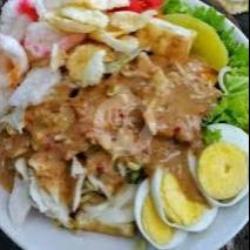 Gado-gado Lontong