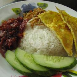 Nasi Dadar Sambel Terasi Lalapan