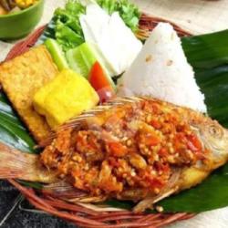 Nasi Lalapan Nila Geprek/galak