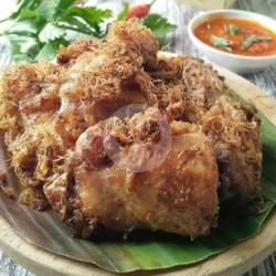 Ayam Selimut Telur (ayam Kampung)