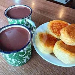 Hot Coklat Sedang Roti Panggang