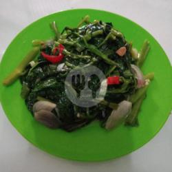 Tumis Kangkung Krenyes