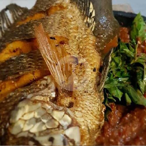 Ikan Goreng Sambel Cobek. Gurame / Bawal
