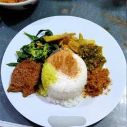 Nasi Rendang Daging