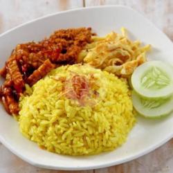 Nasi Kuning Porsi Hemat