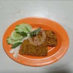 Tempe Goreng (satu)  Bumbu Madura Sambal Merah Pedas