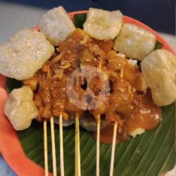 Sate Padang Daging / Ketupat