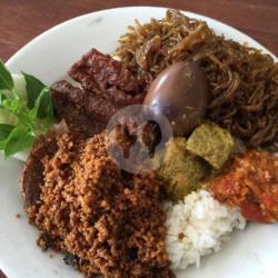 Nasi Campur Empal