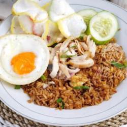 Nasi Goreng   Telor   Ikan Asin   Kerupuk   Cabe   Sambal