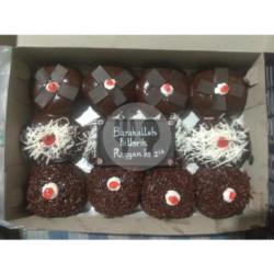 Donat Blackforest Ucapan Ultah