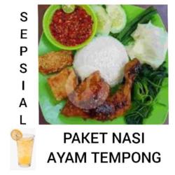 Nasi Ayam Tempong Jumbo Sambel Terasi   Es Jeruk Peras Lemon