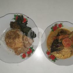 Nasi Ikan Gurami